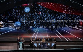 惊艳世界科幻大会，网友惊叹：现在中国MPV这么厉害了！
